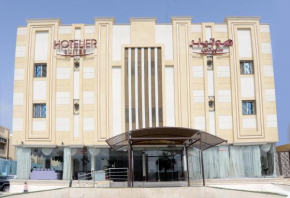 Hotelier Suites